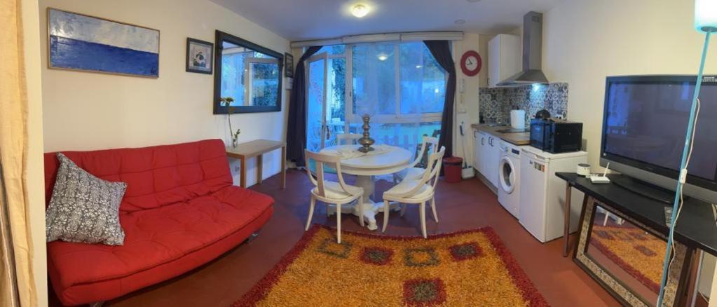 Apartamento Abierto Con Patio Matadepera Exteriér fotografie